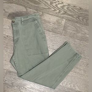 A New Day Straight Leg Green Stretch Chino Pants Size 12
